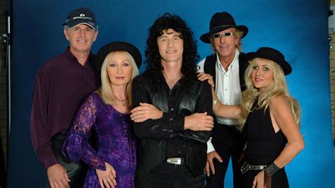Rumours tribute band - "Rumours" ~ Ohio's Premier Fleetwood Mac Tribute Band performs Fleetwood Mac's " Landslide" at The Lazy Chameleon in Powell, Ohio 2/14/2020. Shannon Martin-...